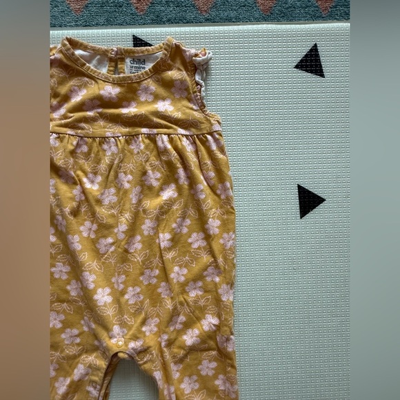 Carters|Baby girl,toddler mustard yellow Floral sleeveless jumpsuit,boxy•••24M - Picture 2 of 5